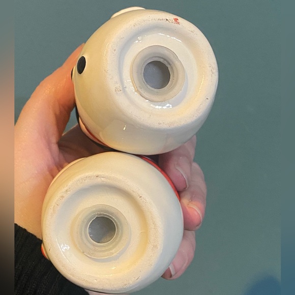 Vintage Style Snowman Couple Salt and Pepper Shakers - Picture 7 of 7